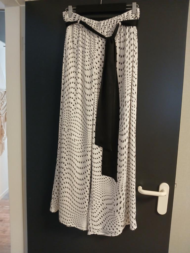 Joseph Ribkoff Signature Broek Zwart/Wit Maat 42/44 (L), Kleding | Dames, Zwart, Maat 42/44 (L), Joseph Ribkoff, Ophalen of Verzenden