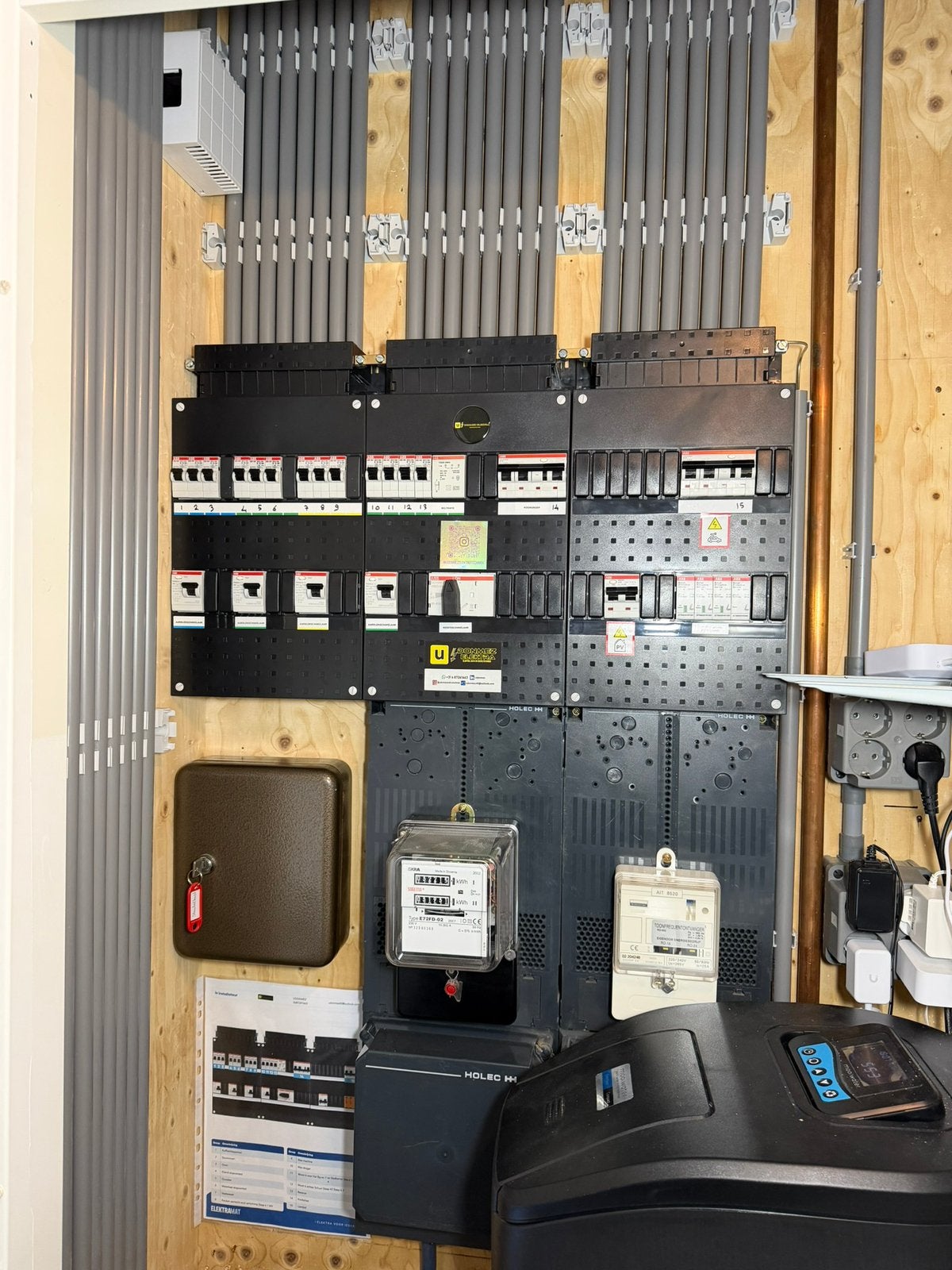 Foto 2 van Elektricien | Groepenkast vervangen | Storing
