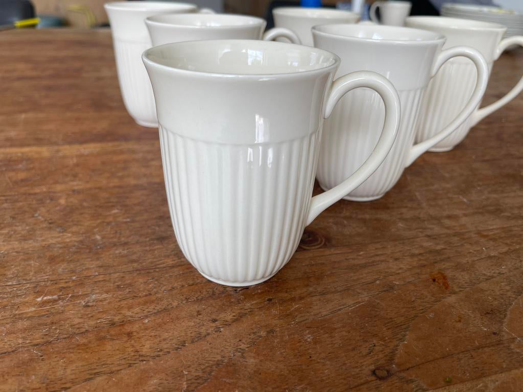 Wedgwood edme 6 grote mokken/bekers 10cm 300ml, Ophalen of Verzenden, Zo goed als nieuw, Wedgwood, Kop(pen) en/of Schotel(s)