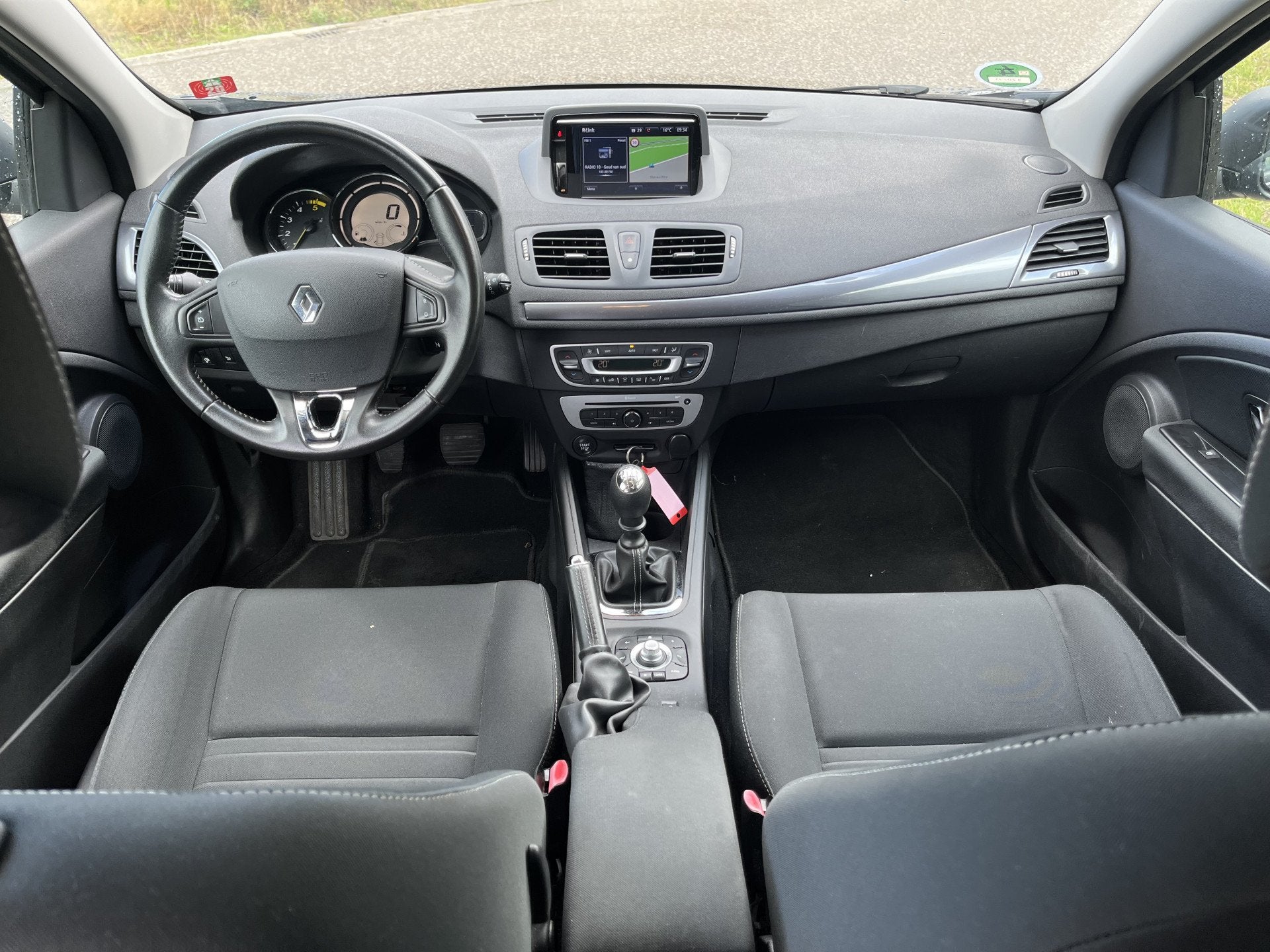 Renault Mégane Estate 1.5 dCi Limited / Trekhaak / Parkeerh, Auto's, Voorwielaandrijving, Stof, Gebruikt, Zwart