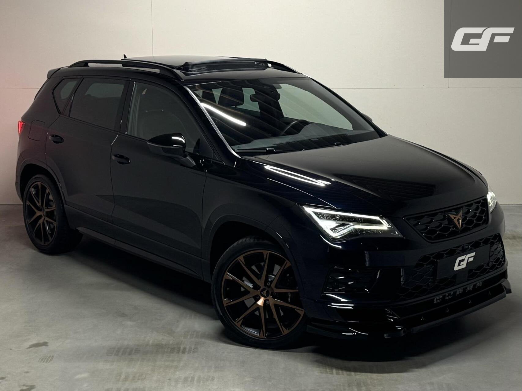 CUPRA Ateca 2.0 TSI 4DRIVE Pano Beats Virtual Camera Carplay, Auto's, Automaat, Dealer onderhouden, Gebruikt, 4 cilinders