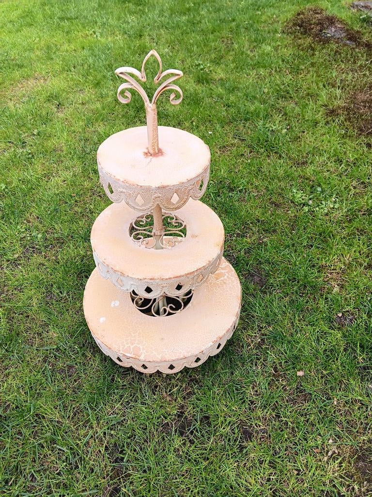 Decoratieve etagère 3-laags metaal - Brocante stijl, Ophalen of Verzenden, Gebruikt