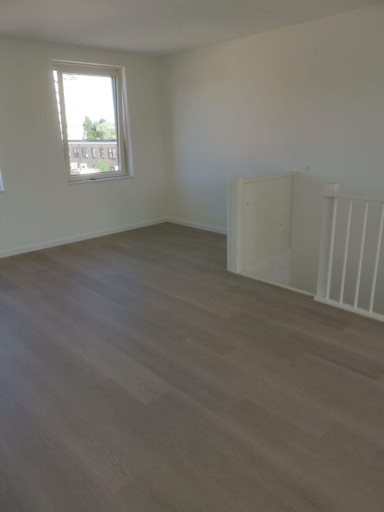 Laminaat + leggen va. €24,95 pm² incl. ondervloer & plinten, Crème, 75 m² of meer, Nieuw, Ophalen of Verzenden