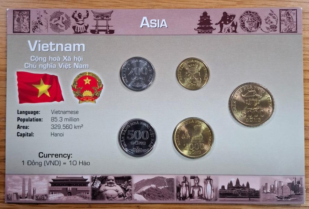 134# Coins of the World muntset Vietnam, Postzegels en Munten, Ophalen of Verzenden, Zuidoost-Azië
