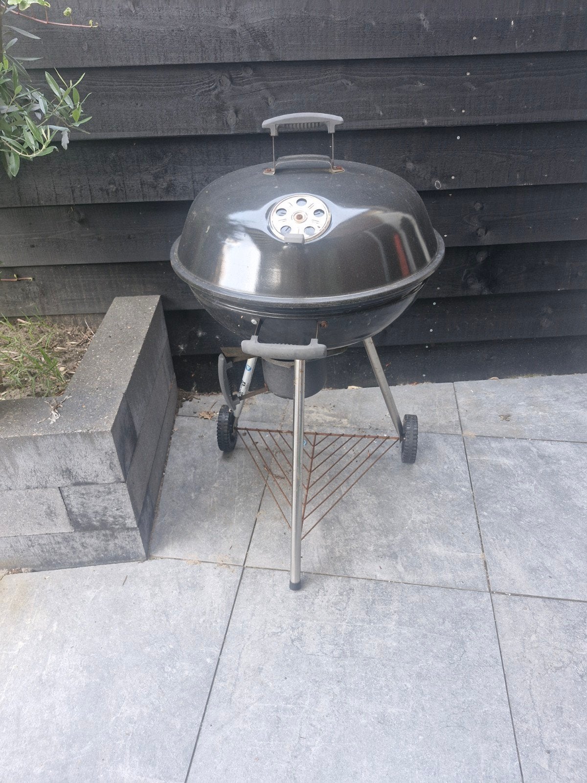 Bbq te koop, Ophalen, Zo goed als nieuw