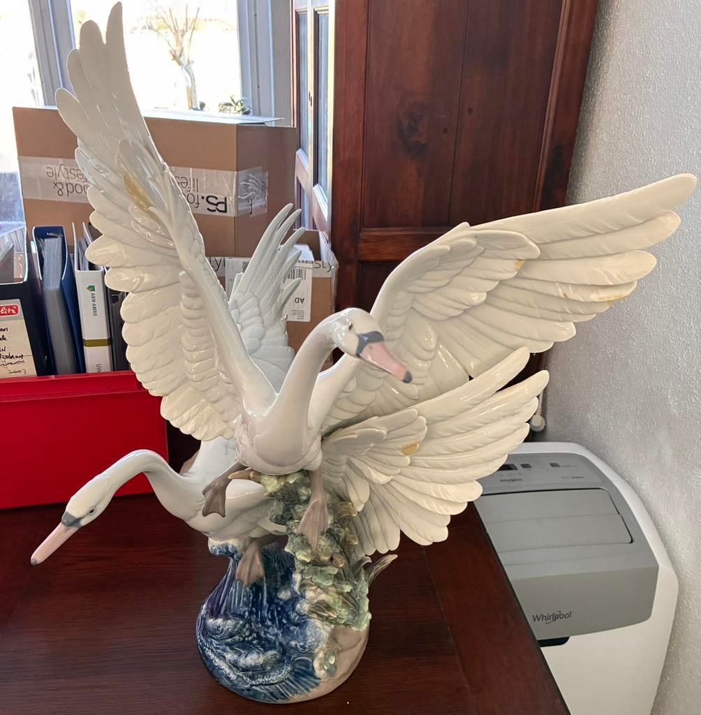 Lladro zwanen beeld, Verzamelen, Ophalen of Verzenden