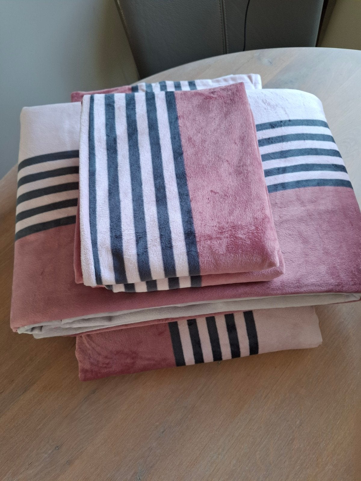 Dekbedovertrekken, 2st en kussenslopen 2st, van OPTIDEE, Huis en Inrichting, Slaapkamer | Beddengoed, Ophalen of Verzenden, Eenpersoons