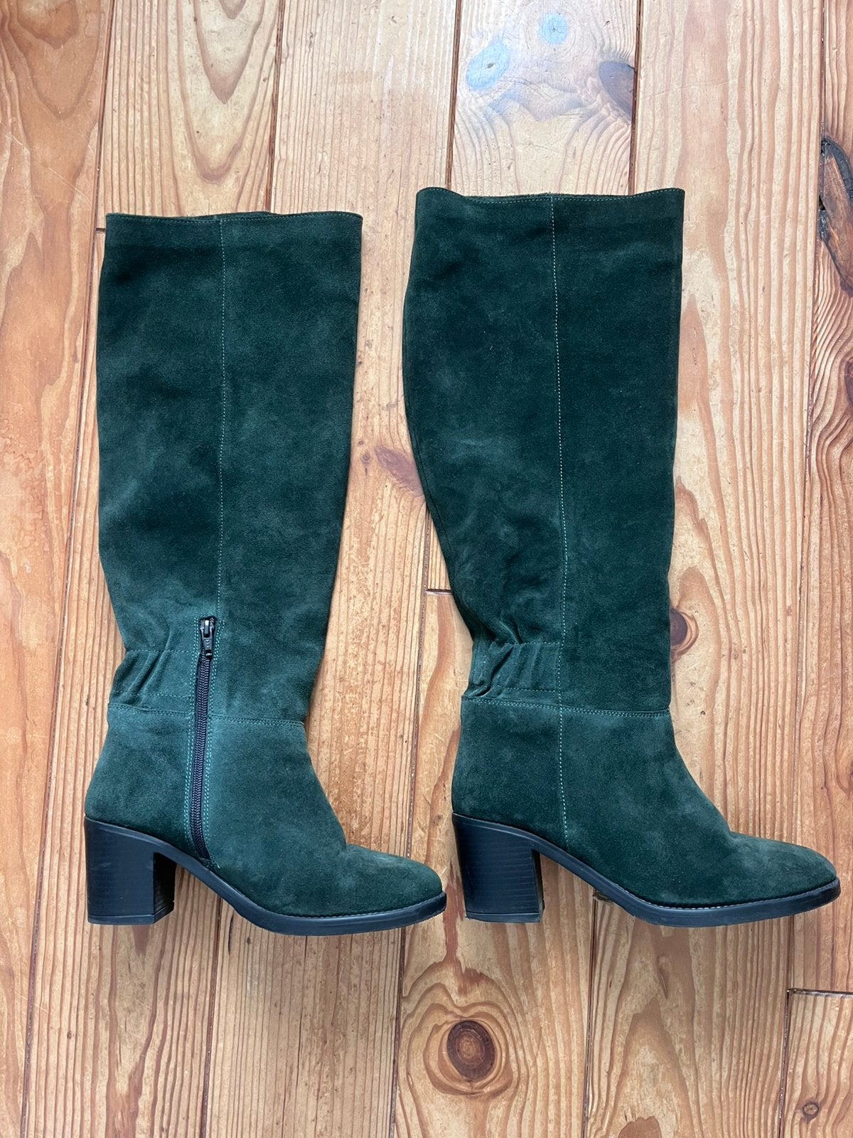 Suede oaarzen groen, Hoge laarzen, Ophalen of Verzenden, Zo goed als nieuw, Groen