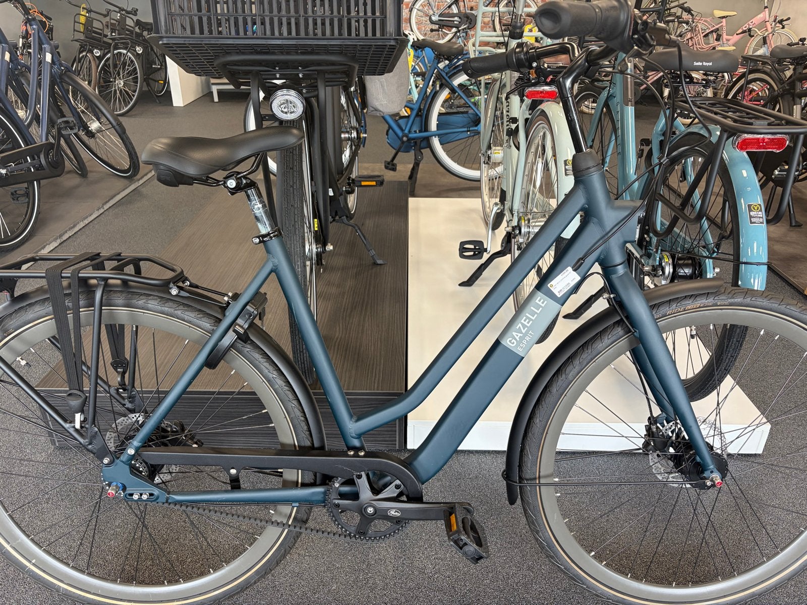 Gazelle Esprit Belt L54 Pine Green S7 - Nieuw van €1199 voor, Fietsen en Brommers, 53 tot 56 cm, Gazelle@gazelle.nl, Gazelle, Versnellingen