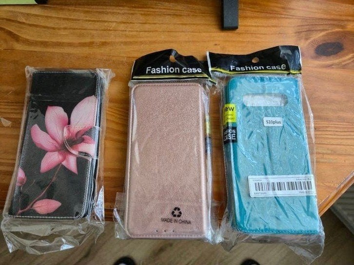 3 x Samsung s10 plus telefoonhoesjes
1x goud
1x turquoise
1x, Ophalen, Nieuw, Flipcase