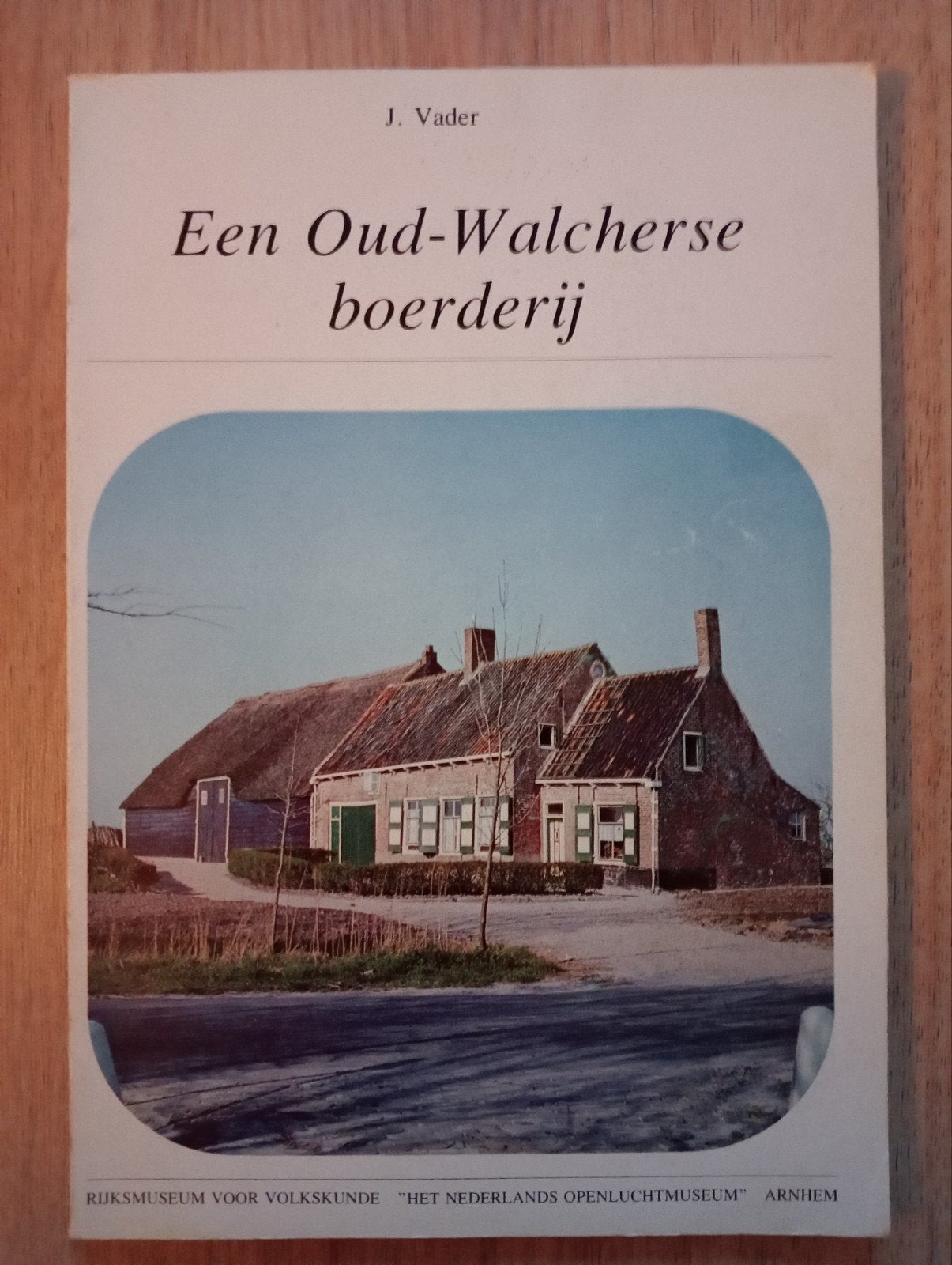 Een oud-walcherse boerderij, Ophalen of Verzenden, 20e eeuw of later, Gelezen
