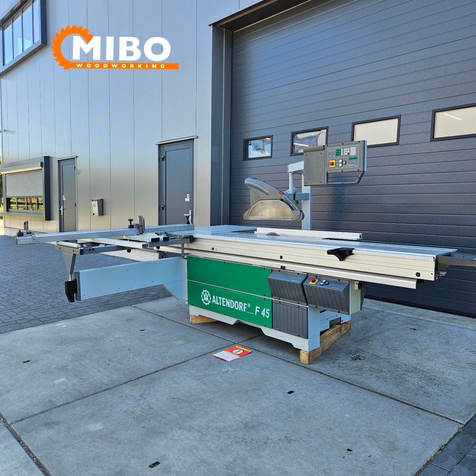 Altendorf F45 Formaatzaag gestuurd cnc *** Paneelzaag F45, 70 mm of meer, Overige typen, Zo goed als nieuw, 1200 watt of meer