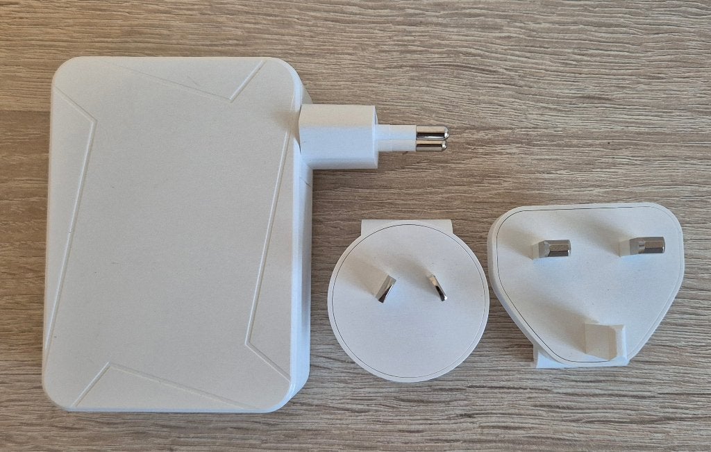 USB oplader traveladapter, Ophalen of Verzenden, Gebruikt