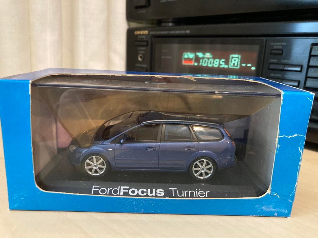 Ford Focus Turnier van Minichamps, Ophalen, Zo goed als nieuw, Auto, MiniChamps