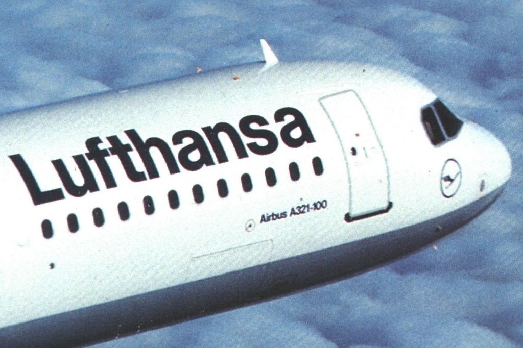 41627	Airbus	A321-100	Lufthansa	Nette kaart	Onbeschreven, Ophalen of Verzenden, 1980 tot heden, Ongelopen, Voertuig