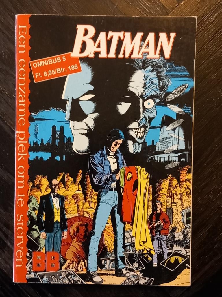 Batman Omnibus 5: Een eenzame plek om te sterven, Boeken, Amerika, Diverse auteurs, Ophalen of Verzenden, Gelezen