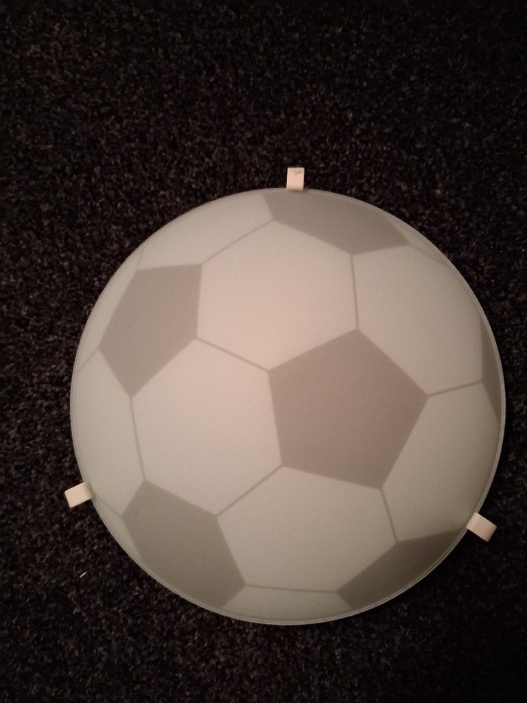 plafonniere voetbal, Ophalen