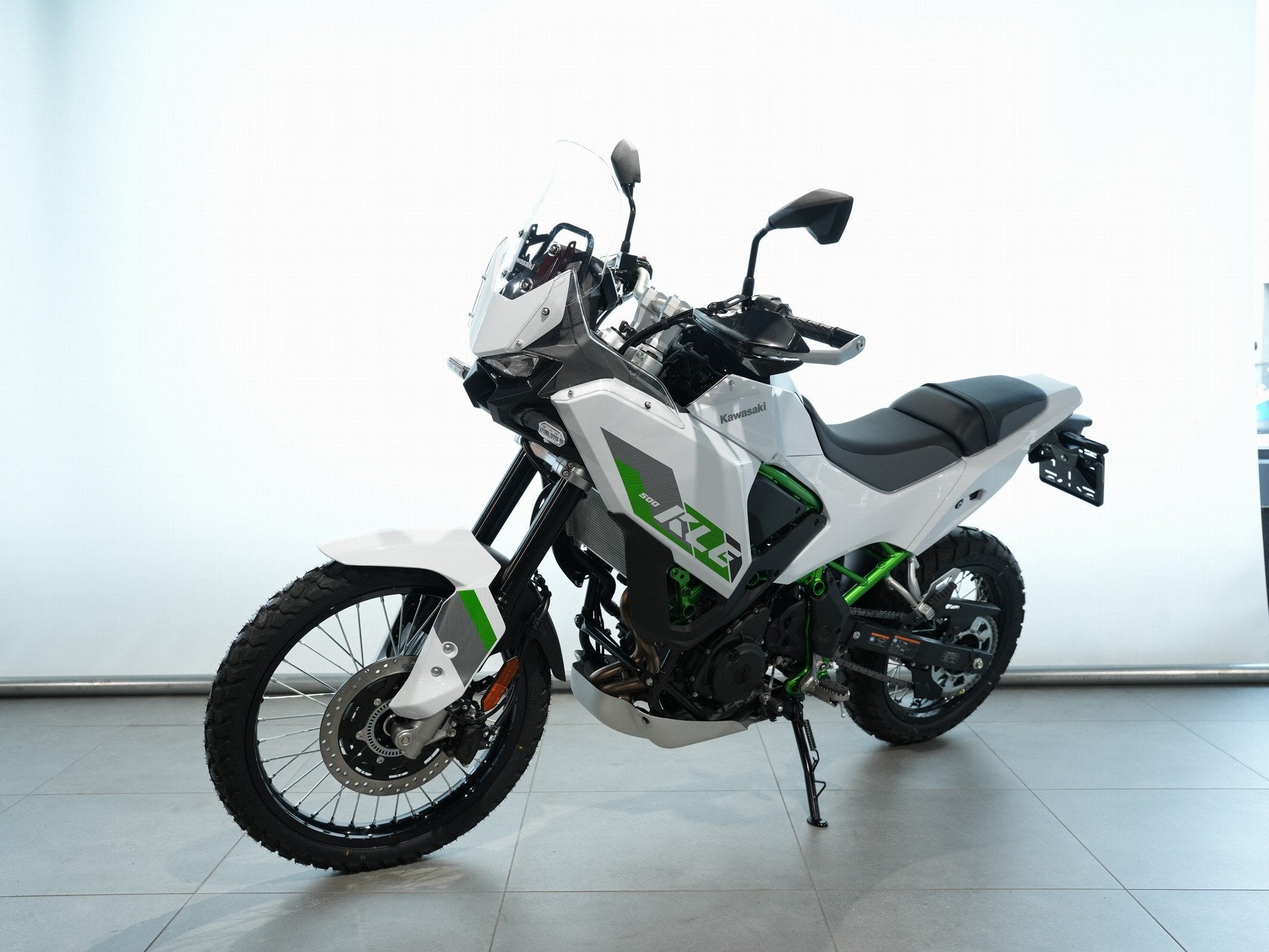 Kawasaki KLE 500 SE (bj 2026), Motoren, Motoren | Kawasaki, Bedrijf, Info@kawasaki.nl, Toermotor, Jacobus Spijkerdreef 1-3
2132 PZ  Hoofddorp, NL
