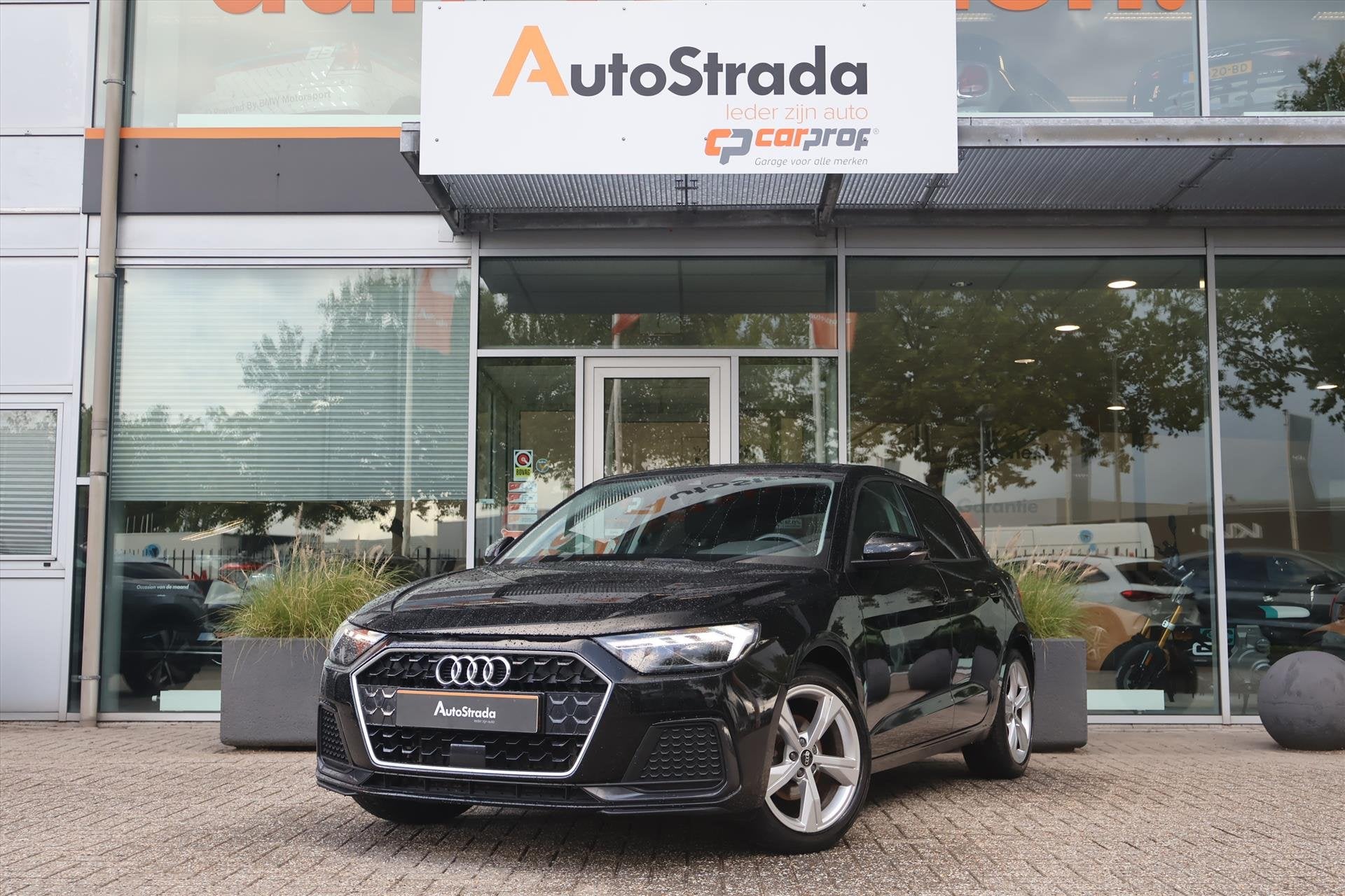 Audi A1 Sportback 30 TFSI Advanced Edition 110pk | Keyless |, Auto's, Keurmerk '100% Onderhouden', Dealer onderhouden, Stof, Met garantie (alle)