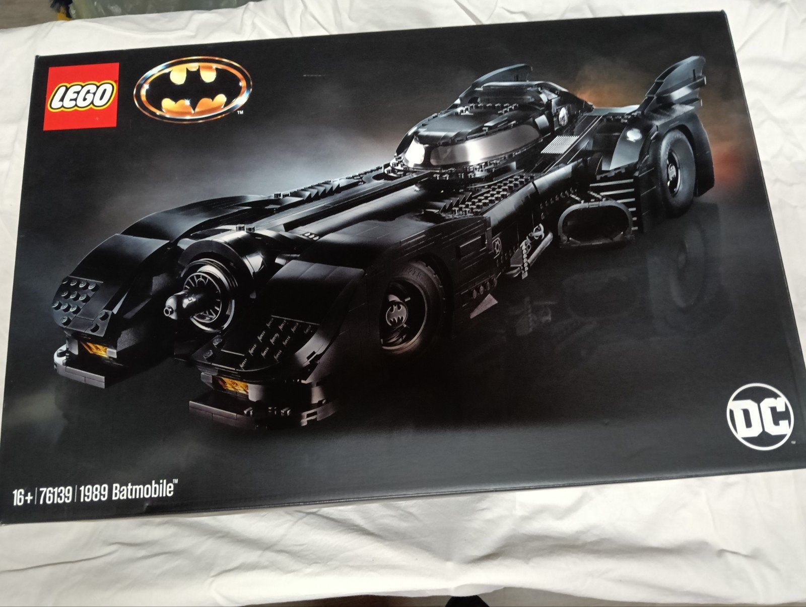 LEGO 76139 1989 Batmobile, Ophalen, Overige thema's, Lego, Zo goed als nieuw