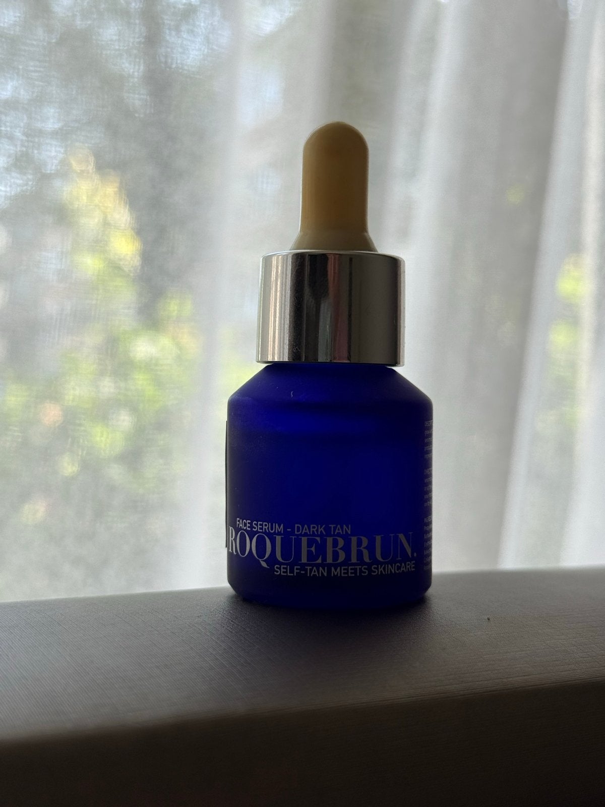 ROQUEBRUN Face Serum Dark Tan Mini (15 ml) - Nieuw, Ophalen of Verzenden, Nieuw, Gehele gezicht, Verzorging