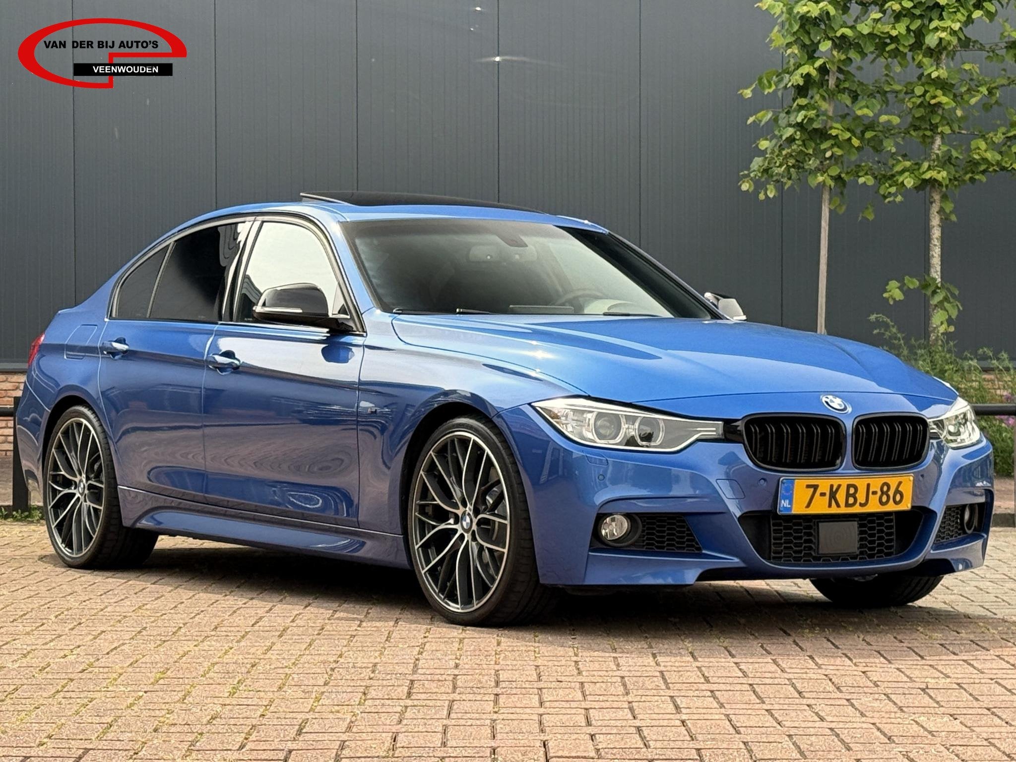 BMW 3-serie 335i Upgrade Edition / NL-auto / 89dkm / Estoril, Automaat, Euro 5, Achterwielaandrijving, Gebruikt