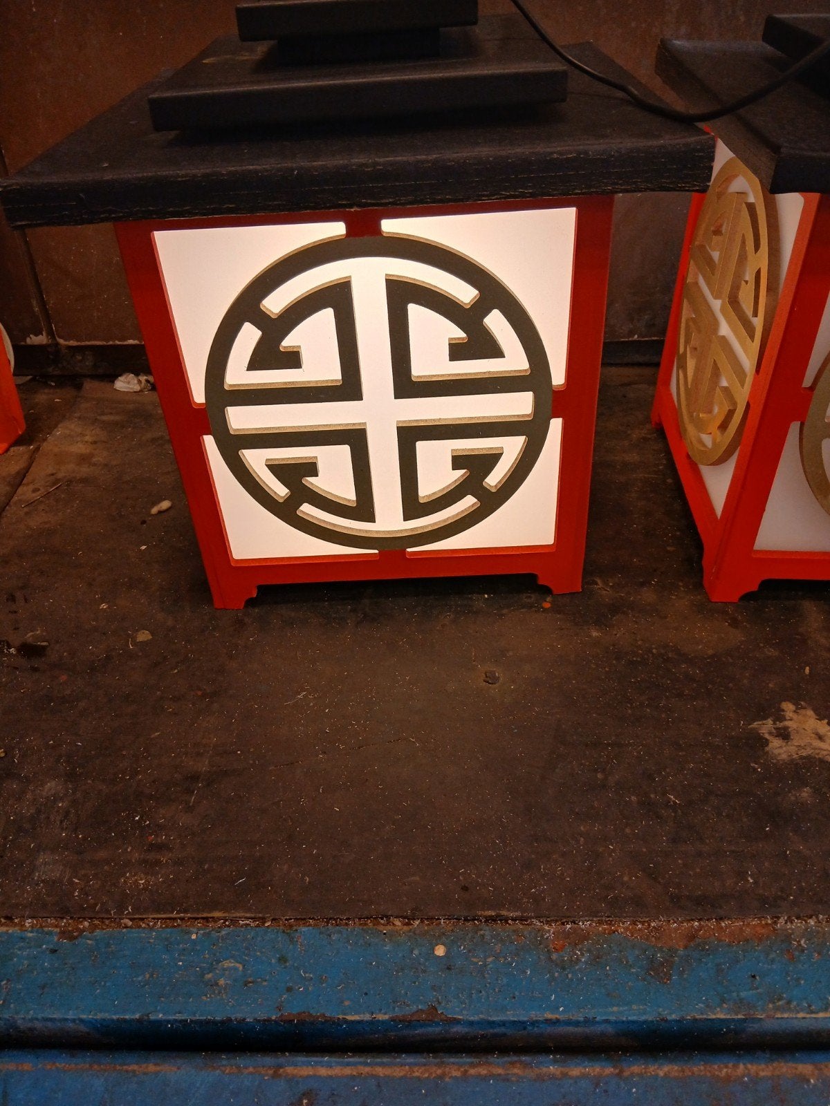 2 Chinese Hanglampen - Zeer Apart Design, Ophalen of Verzenden, Gebruikt, Hout, Chinees, Oosters