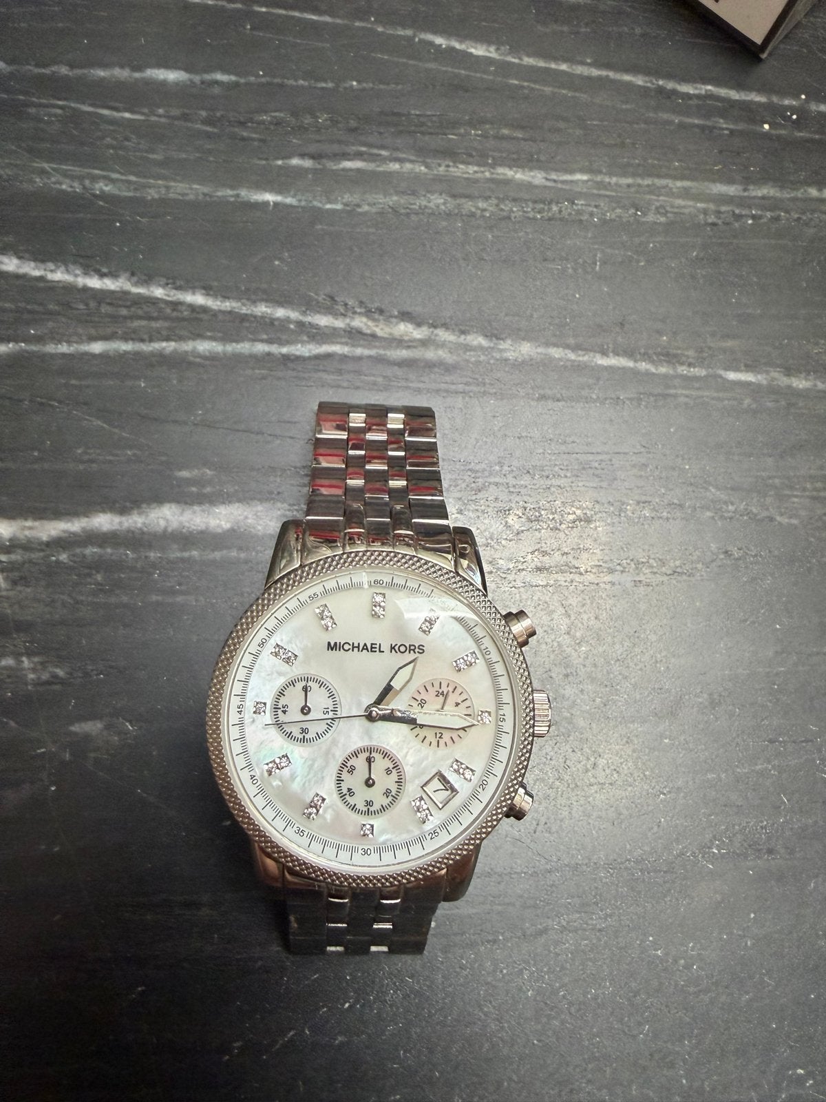 Michael Kors horloge - Batterij moet vervangen worden, Gebruikt, Staal, Polshorloge, Met strass