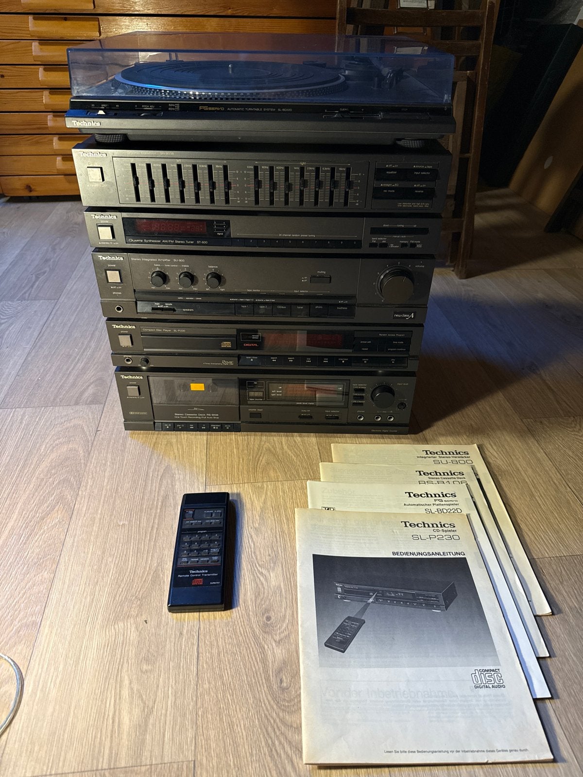 Technics hifi-set jaren 80 platenspeler versterker cd tape