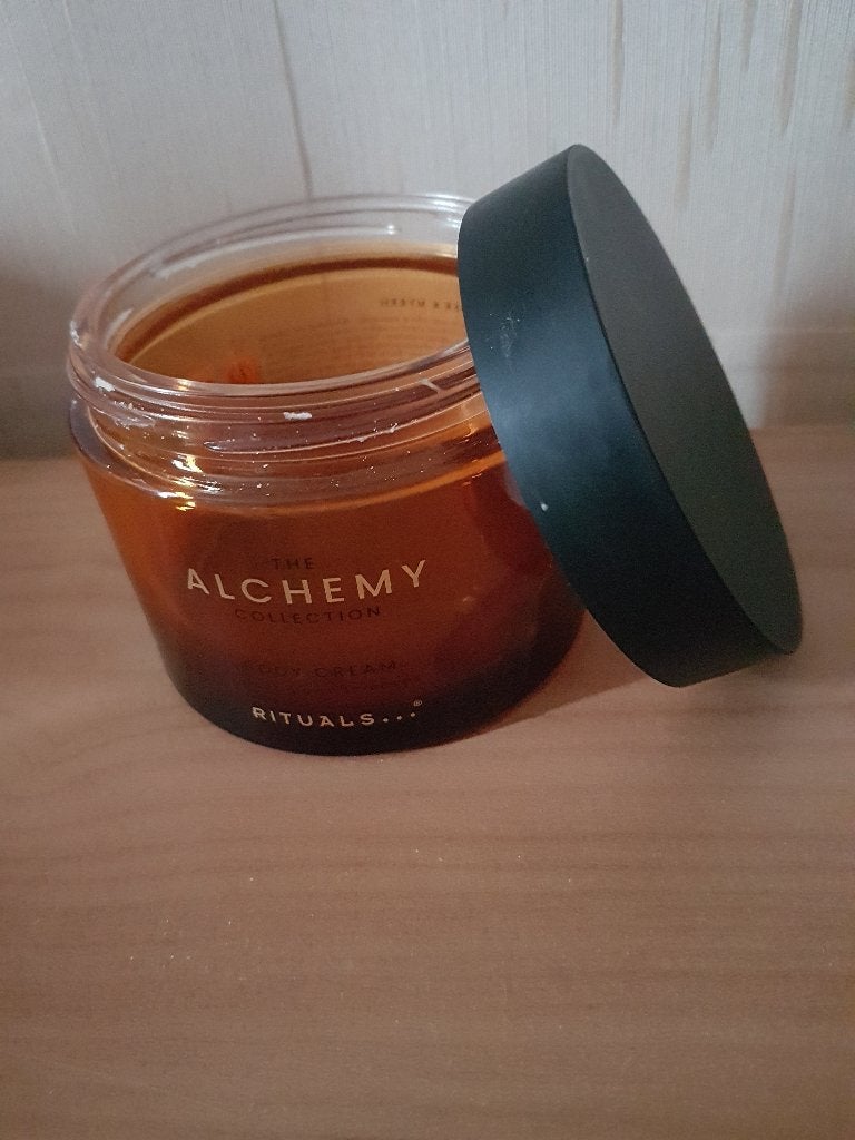 Alchemy Body Creme!! LEEG!!, Sieraden, Tassen en Uiterlijk, Ophalen of Verzenden, Gebruikt, Bodylotion, Crème of Olie