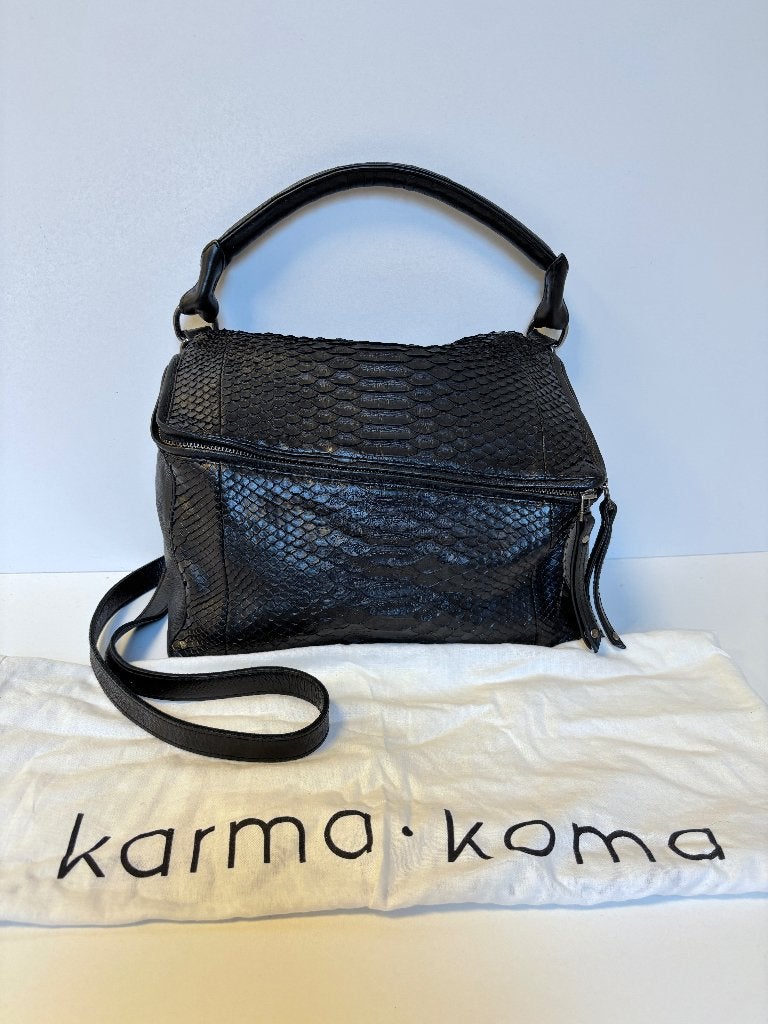 KARMA KOMA Zwart python slang leer schouder tas bag, Sieraden, Tassen en Uiterlijk, Ophalen of Verzenden, Zo goed als nieuw, Zwart