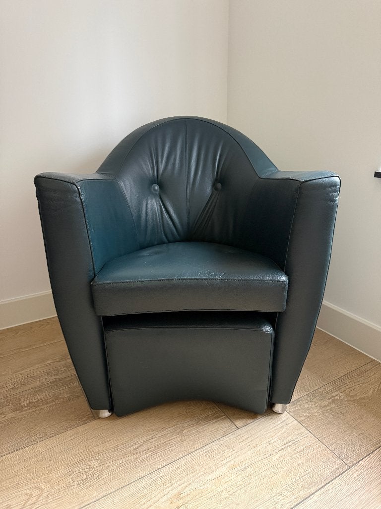 Leolux Carabita fauteuil met hocker Donkergroen Leer, Huis en Inrichting, Ophalen, Zo goed als nieuw, Leolux, 50 tot 75 cm