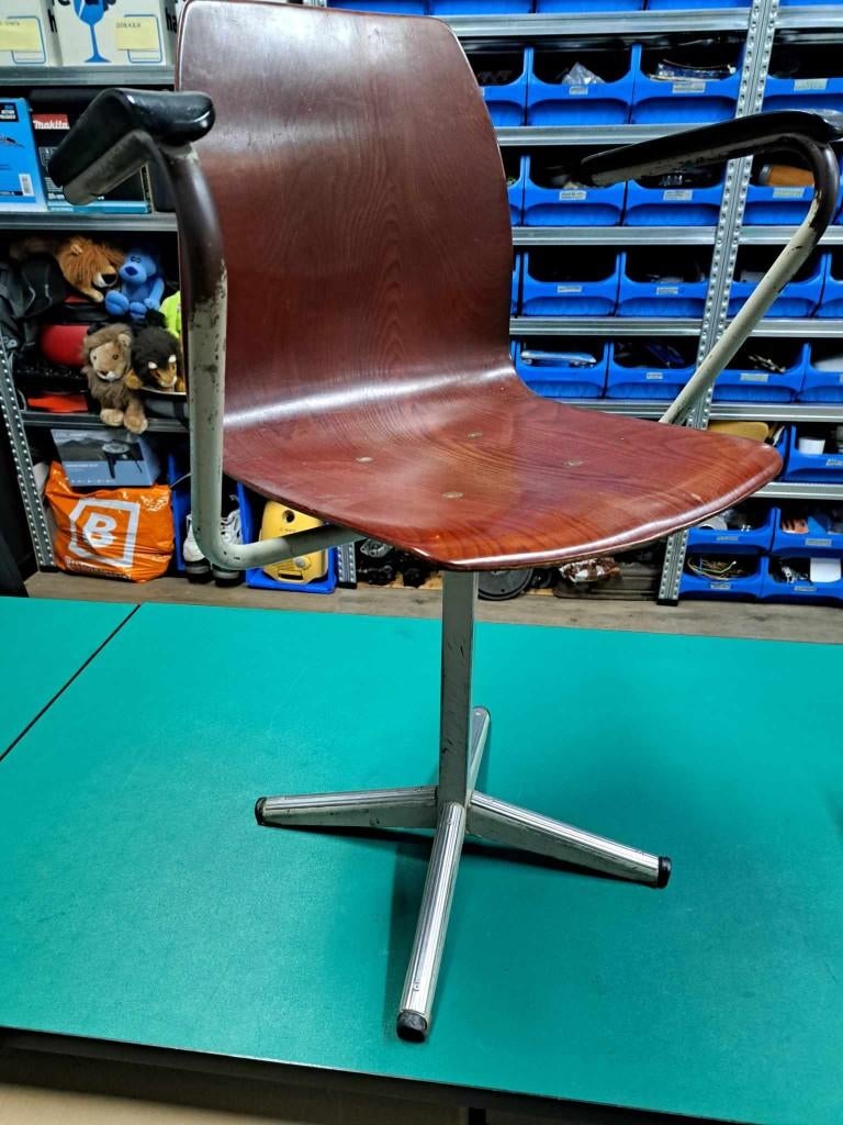 Antieke vintage design werkplaatsstoel jaren 60 / 70, Antiek en Kunst, Ophalen