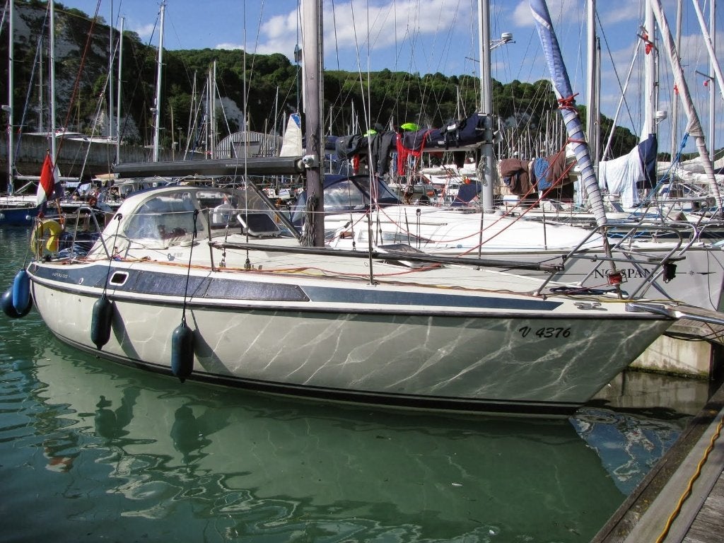 Maxi 95 | Ruime Scandinavische toerzeiler | Opknapproject, Watersport en Boten, Kajuitzeilboten en Zeiljachten, 10 m, Gebruikt