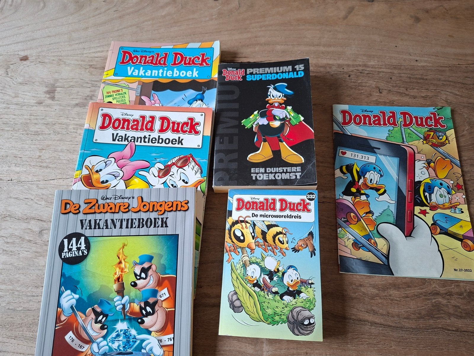 Donald Duck Vakantieboeken en meer - Complete collectie, Meerdere stripboeken, Ophalen, Zo goed als nieuw