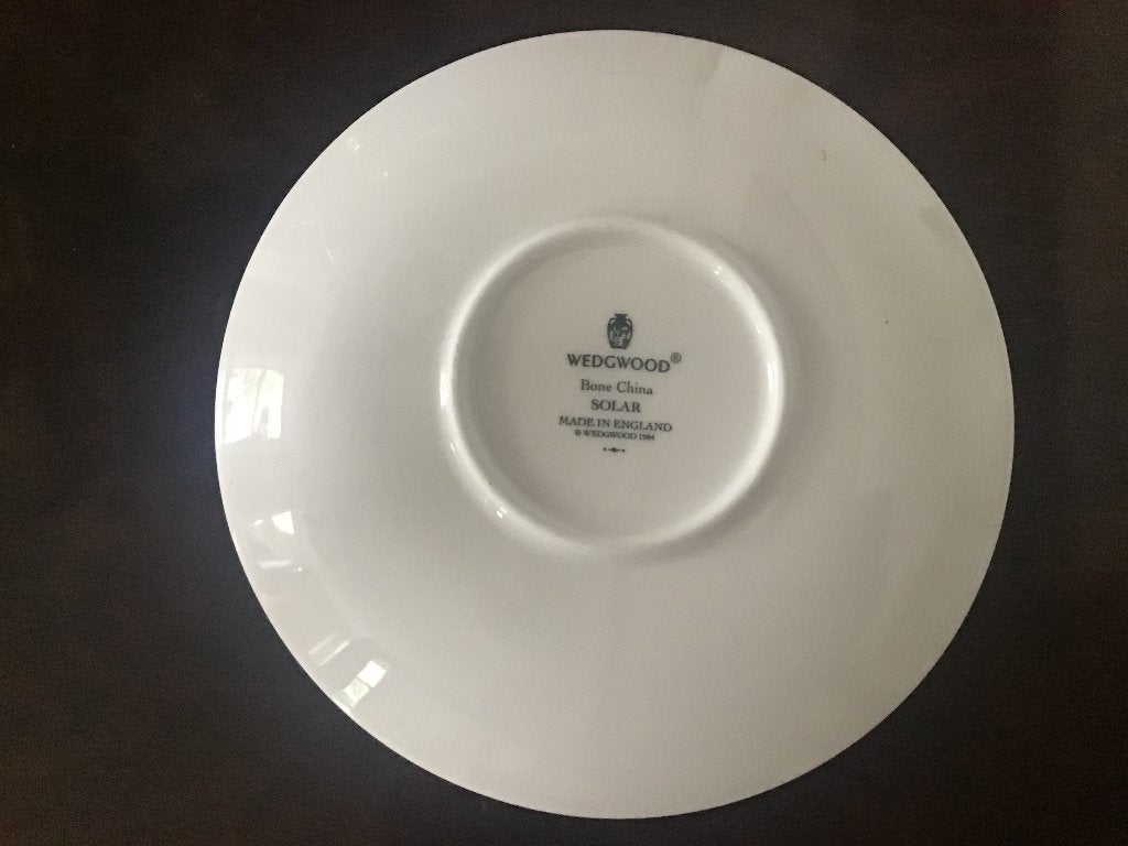 Wedgewood Bonne China Solar schoteltjes, Ophalen of Verzenden, Zo goed als nieuw, Porselein, Kop(pen) en/of Schotel(s)