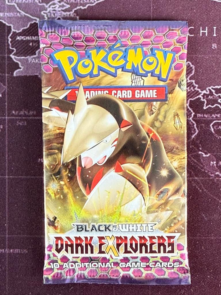 black and white dark explorers booster box Vintage Black & White - Dark Explorers main image 0