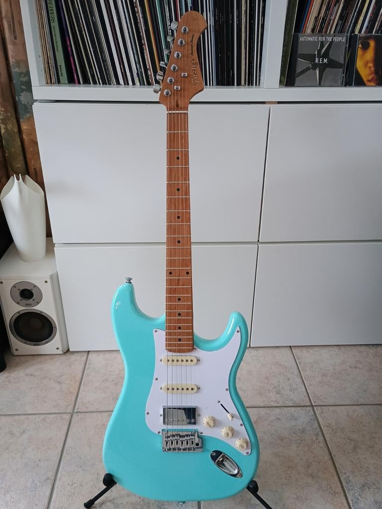 Fazley Stratocaster, Ophalen of Verzenden, Zo goed als nieuw, Solid body, Overige merken