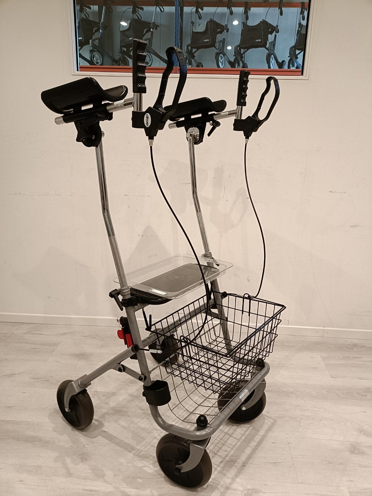Ongebruikte Drive Cristallo 2 (onder) armschalen rollator., -, -, Ophalen of Verzenden, Zo goed als nieuw