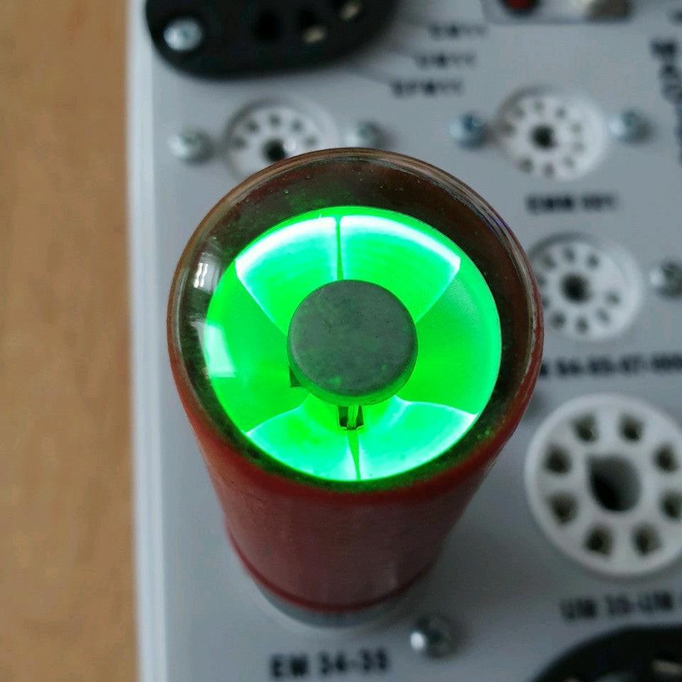 Mullard EM34 nieuw in doos Philips radiobuis, Ophalen of Verzenden