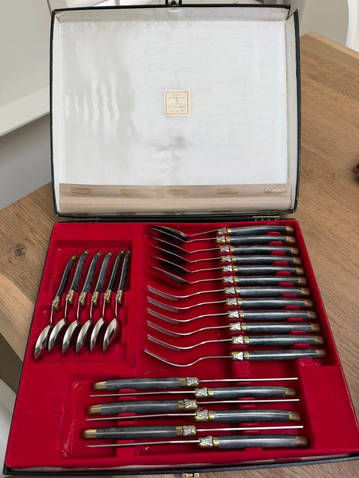 Laguiole bestekcasette uit Frankrijk, Ophalen of Verzenden