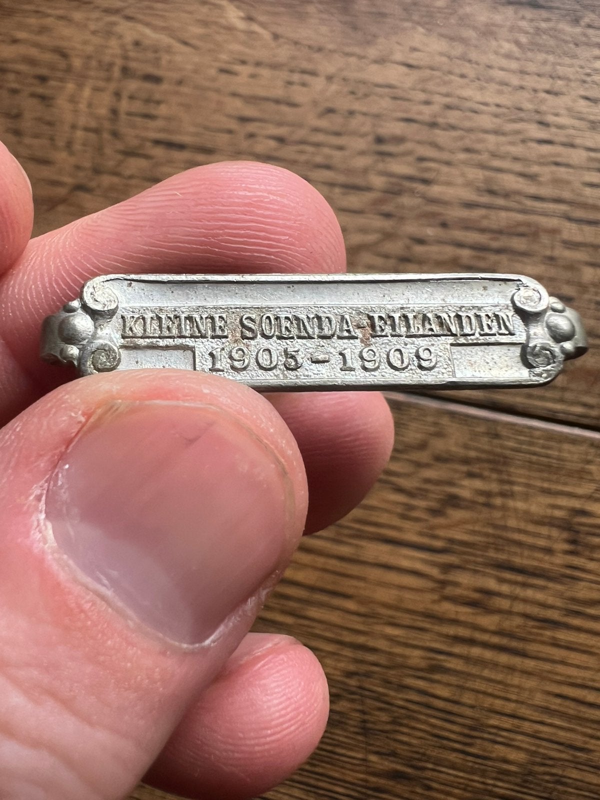 Nederlandse knil gesp expeditiekruis Soenda Eilanden kvbk, Verzenden, Nederland, Embleem of Badge