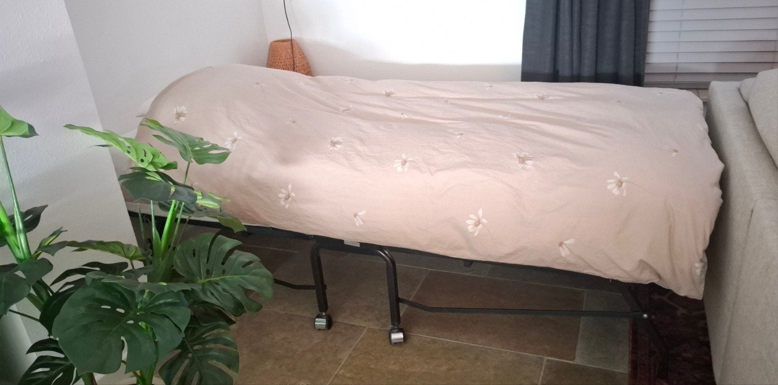 Kuperus Vouwbed King Cross zonder Matras, Zwart, Ophalen, Modern en functioneel, Gebruikt, Eenpersoons