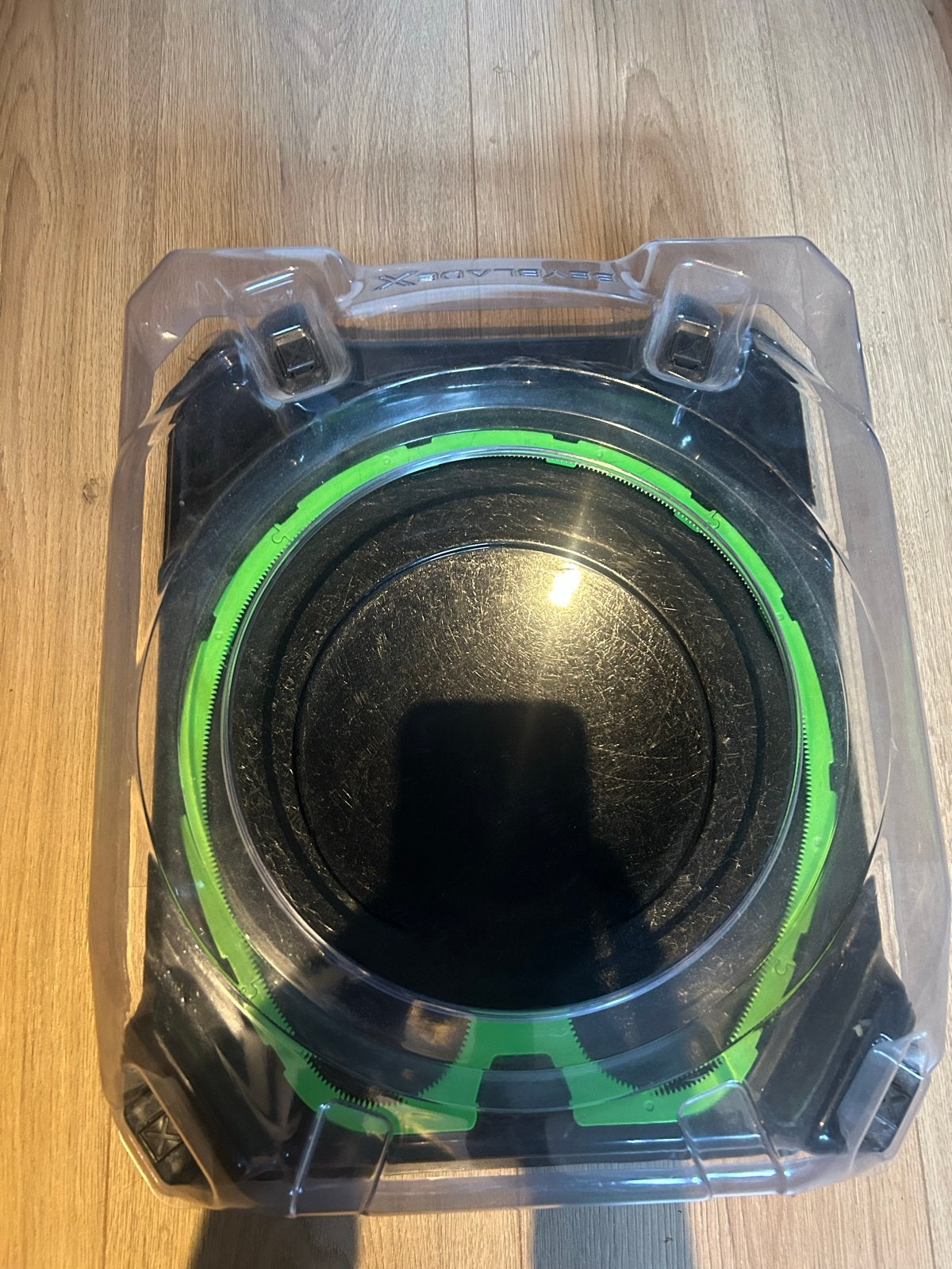 Beyblade X Arena met 4 Beyblades en 2 Launchers, Ophalen, Zo goed als nieuw, Jongen of Meisje
