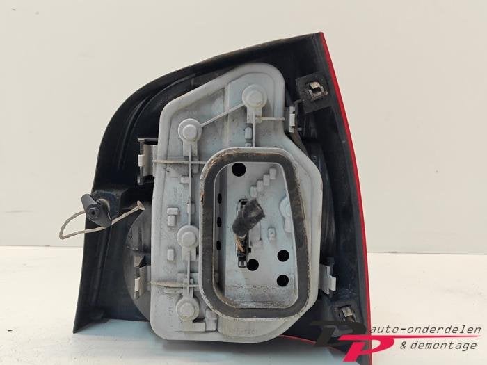 Achterlicht links van een Volkswagen Polo, Gebruikt, -, Volkswagen, -