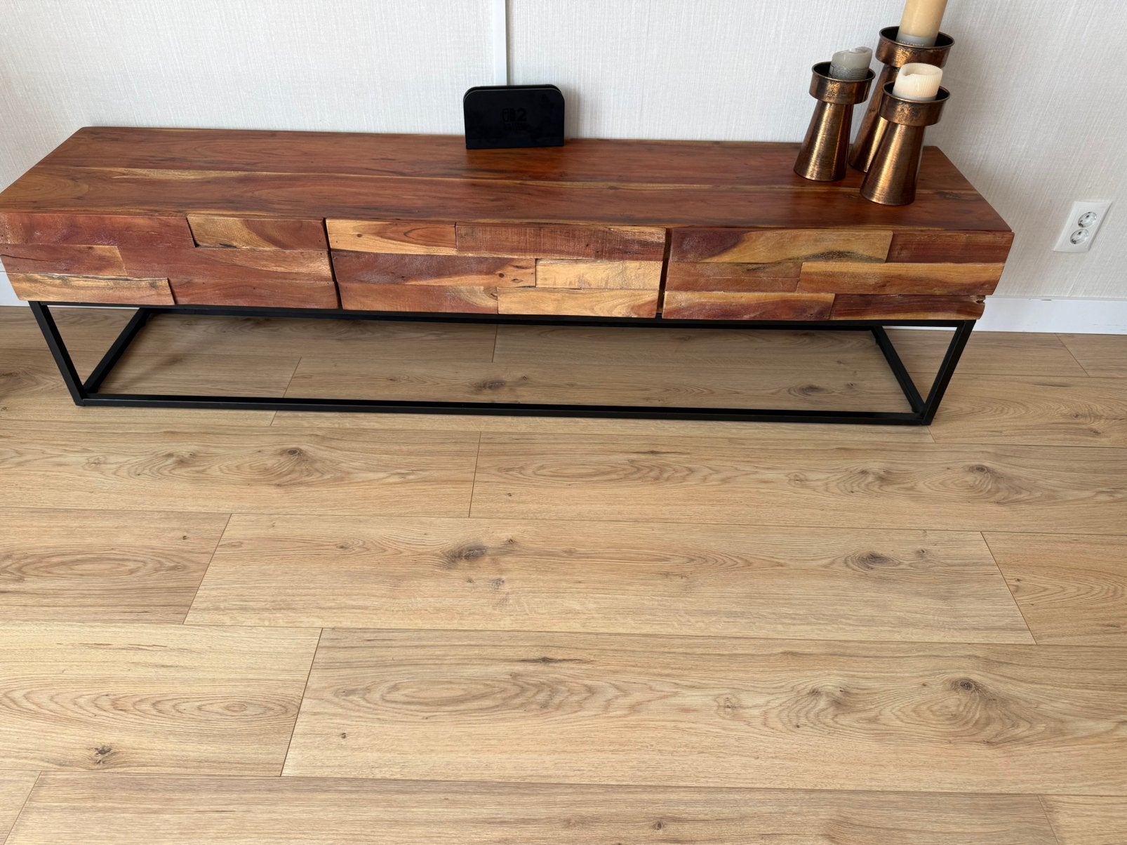 Tvkast, Huis en Inrichting, Tafels | Sidetables, Ophalen of Verzenden, Zo goed als nieuw, 25 tot 50 cm, Rechthoekig