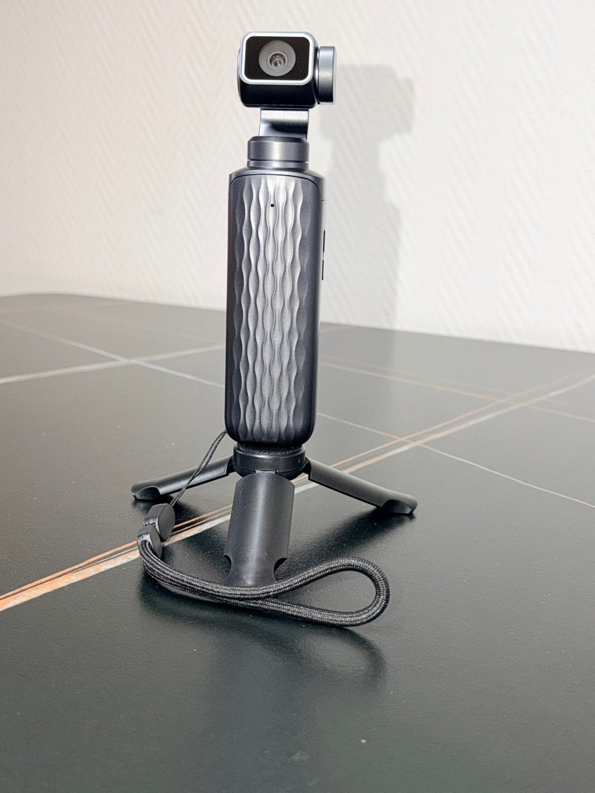 Pocketcamera met Gimbal Stabilisatie, Ophalen, Beeldstabilisatie, Zo goed als nieuw, Compactcamera