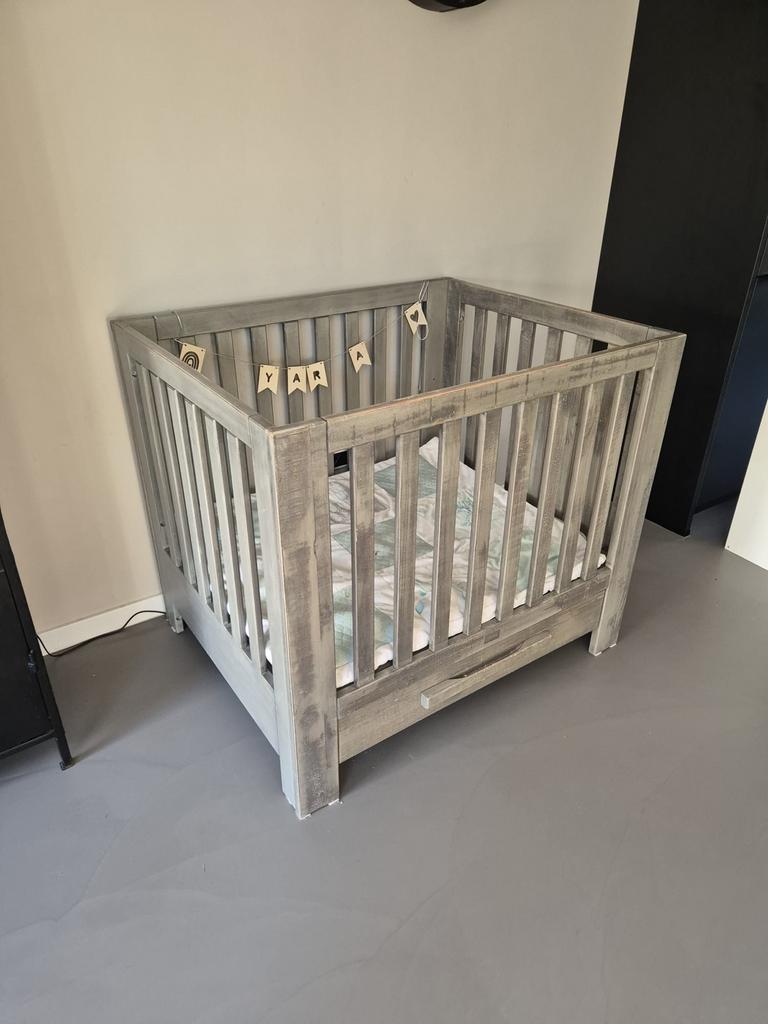 Baby box, Kinderen en Baby's, Ophalen, Gebruikt, Vierkant, Lade
