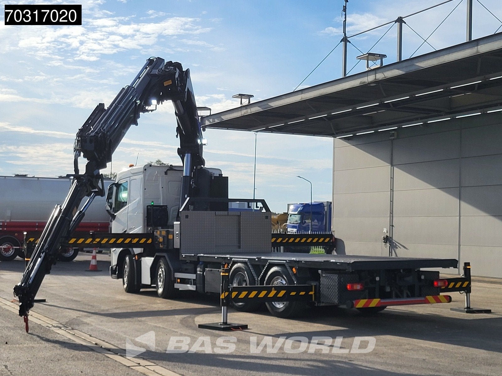 Volvo FH 500 8X2 NEW! HMF 6120 K6 Crane + JIB K5 2.5t Winch, Auto's, Automaat, Stof, Stoelverwarming, Euro 6