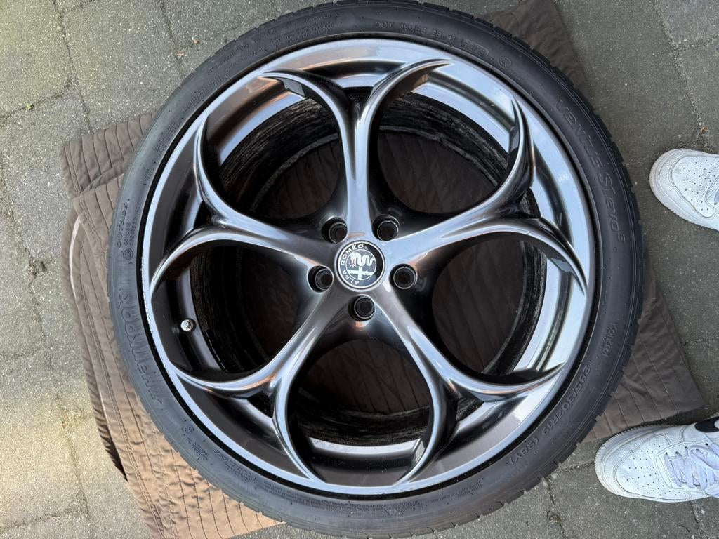 Alfa Romeo Giulia QV ORIGINELE VELGEN, Auto-onderdelen, Banden en Velgen, Gebruikt, Velg(en), 285 mm, Ophalen of Verzenden